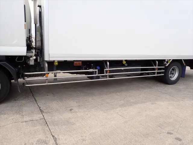 いすゞ フォワード 2PG-FTR90V2(2WD)の写真14