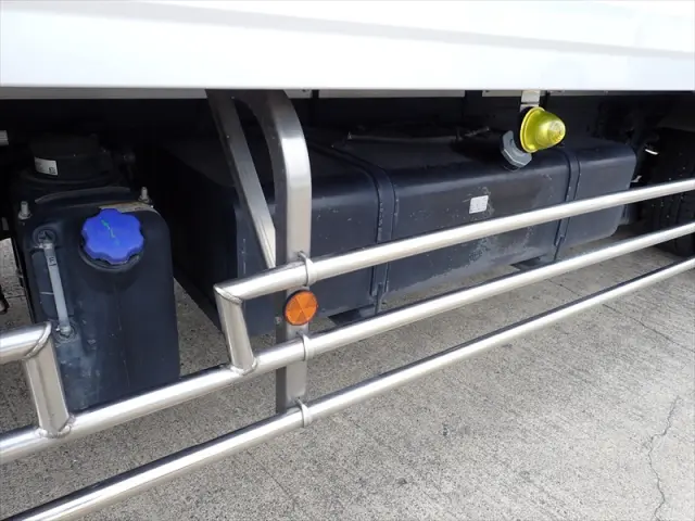 いすゞ フォワード 2PG-FTR90V2(2WD)の写真15