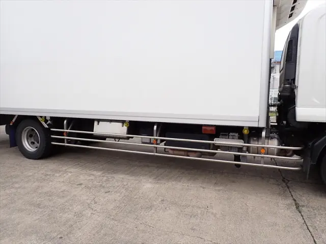 いすゞ フォワード 2PG-FTR90V2(2WD)の写真18