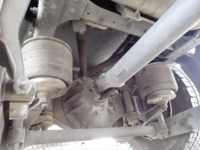 いすゞ フォワード 2PG-FTR90V2(2WD)の写真21