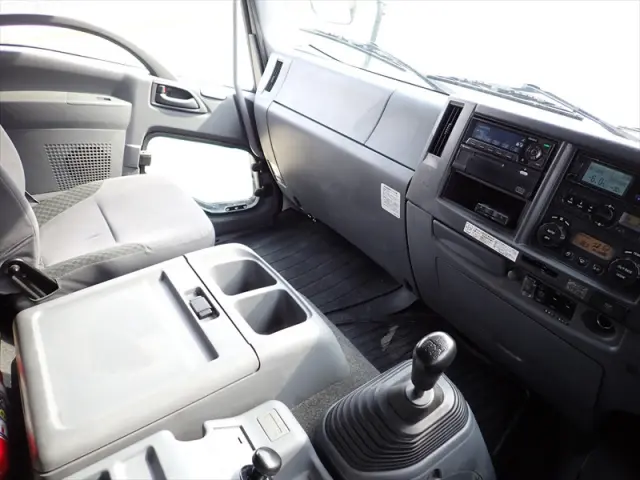 いすゞ フォワード 2PG-FTR90V2(2WD)の写真36