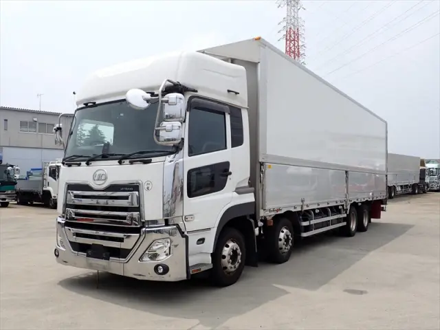 UD クオン 2PG-CG5CA(8x4)の写真1