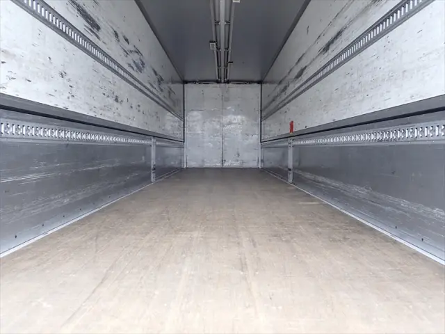 UD クオン 2PG-CG5CA(8x4)の写真8