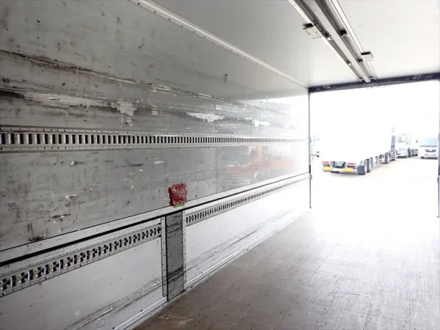 UD クオン 2PG-CG5CA(8x4)の写真10