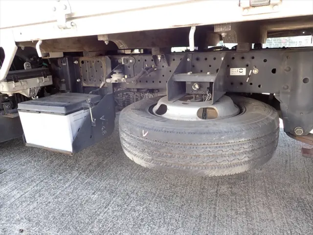 いすゞ エルフ TRG-NJR85N(2WD)の写真12