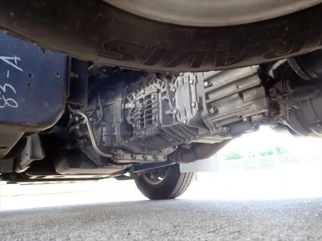 いすゞ エルフ TRG-NJR85N(2WD)の写真13