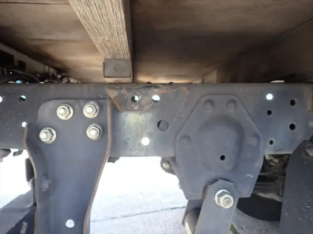 いすゞ エルフ TRG-NJR85N(2WD)の写真20