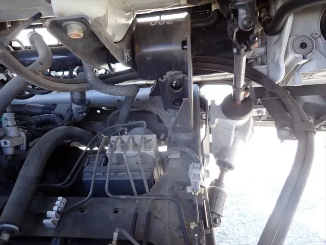 いすゞ エルフ TRG-NJR85N(2WD)の写真27