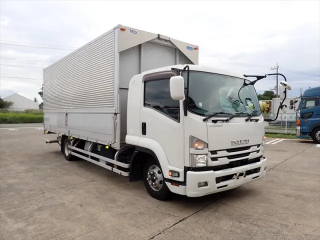 いすゞ フォワード 2RG-FRR90S2(2WD)の写真3