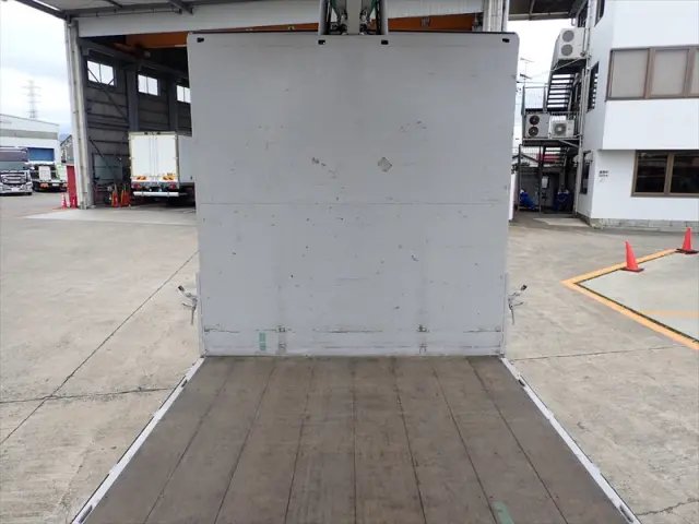 いすゞ フォワード 2RG-FRR90S2(2WD)の写真19