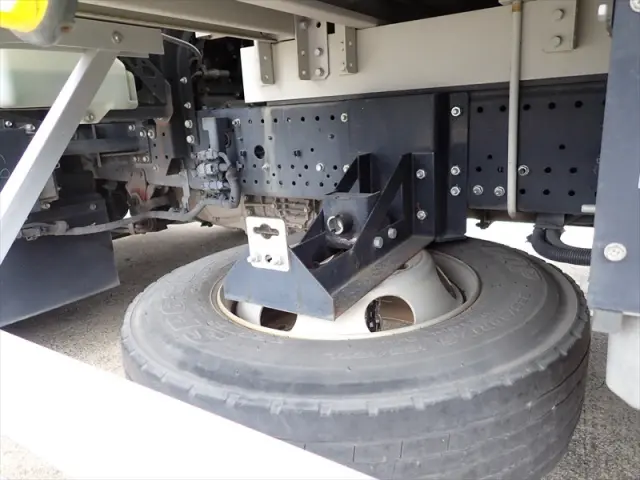 いすゞ フォワード 2RG-FRR90S2(2WD)の写真30