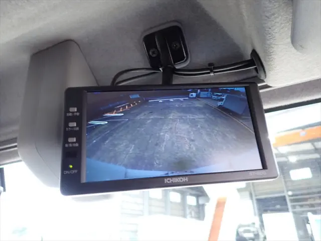 いすゞ フォワード 2RG-FRR90S2(2WD)の写真40