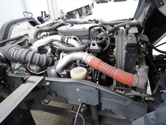 いすゞ フォワード 2RG-FRR90S2(2WD)の写真43