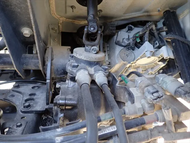 いすゞ フォワード 2RG-FRR90S1(2WD)の写真34