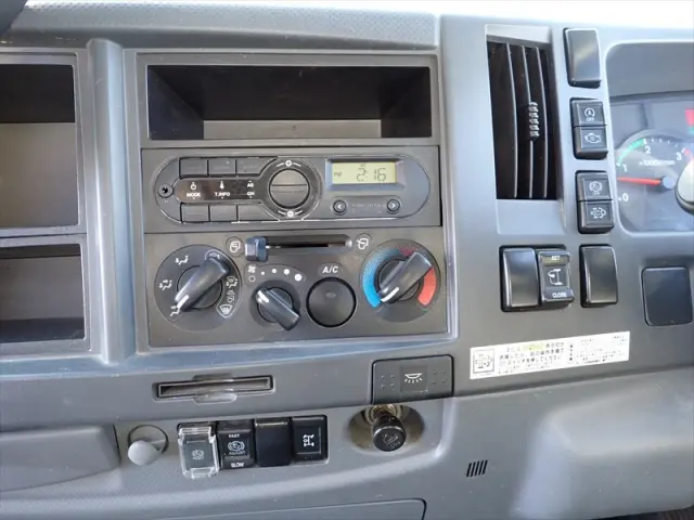 いすゞ フォワード 2RG-FRR90S1(2WD)の写真43