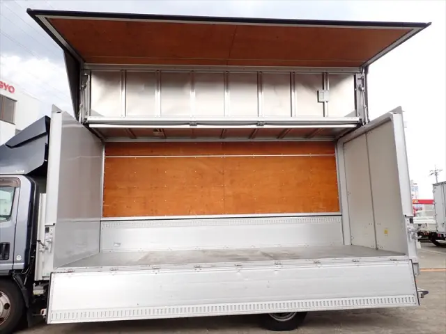 いすゞ エルフ TPG-NPR85AN(2WD)の写真7