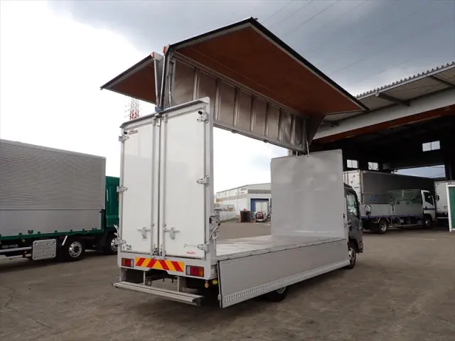 いすゞ エルフ TPG-NPR85AN(2WD)の写真9