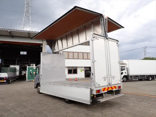 いすゞ エルフ TPG-NPR85AN(2WD)の写真11