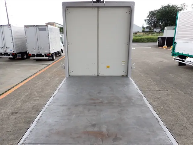 いすゞ エルフ TPG-NPR85AN(2WD)の写真13