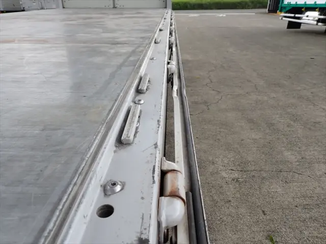 いすゞ エルフ TPG-NPR85AN(2WD)の写真18