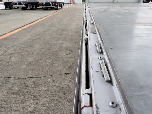 いすゞ エルフ TPG-NPR85AN(2WD)の写真19