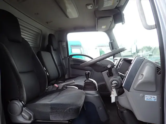 いすゞ エルフ TPG-NPR85AN(2WD)の写真41