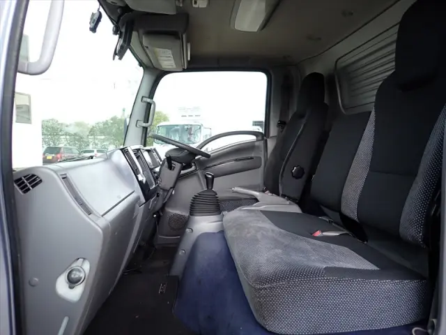 いすゞ エルフ TPG-NPR85AN(2WD)の写真42