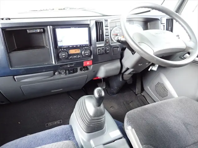 いすゞ エルフ TPG-NPR85AN(2WD)の写真43