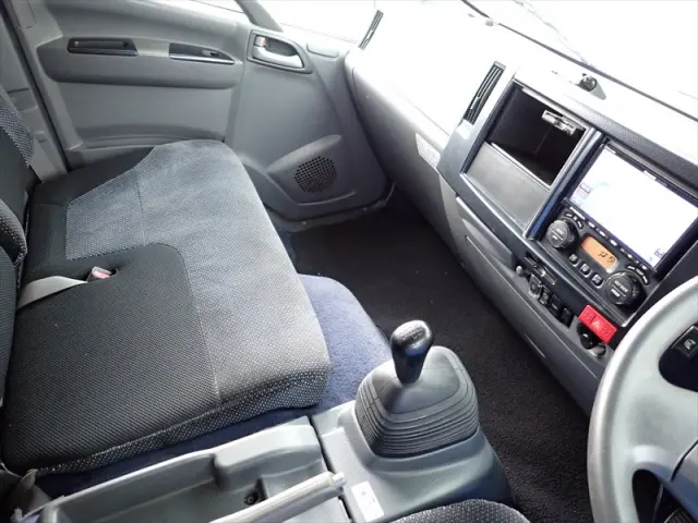 いすゞ エルフ TPG-NPR85AN(2WD)の写真47