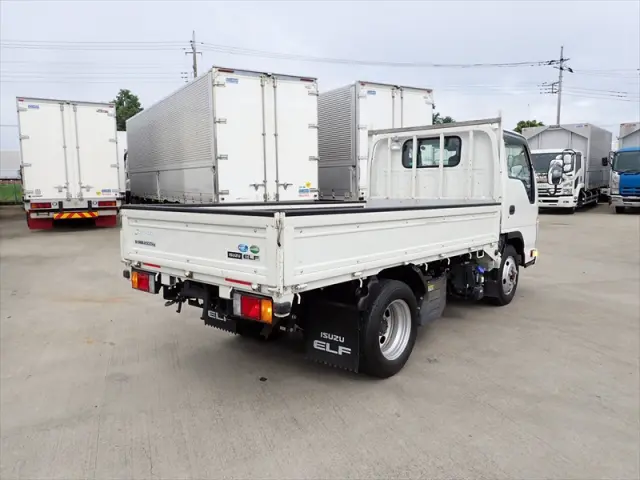 いすゞ エルフ 2RG-NJS88A(4WD)の写真4