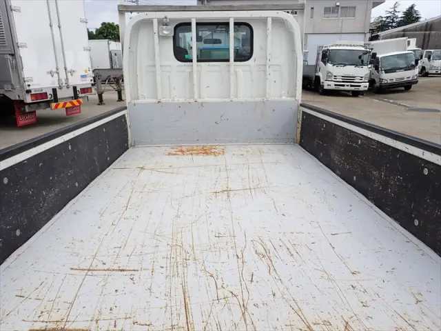 いすゞ エルフ 2RG-NJS88A(4WD)の写真6