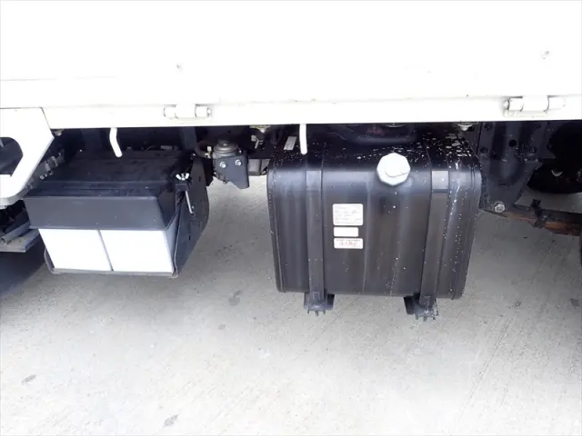 いすゞ エルフ 2RG-NJS88A(4WD)の写真12