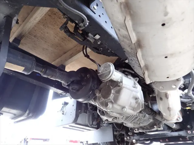 いすゞ エルフ 2RG-NJS88A(4WD)の写真15