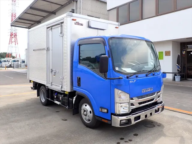 いすゞ エルフ 2RG-NMR88AN(2WD)の写真3