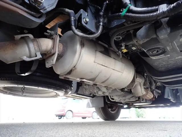 いすゞ エルフ 2RG-NMR88AN(2WD)の写真14