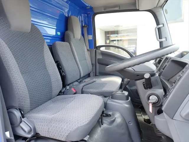 いすゞ エルフ 2RG-NMR88AN(2WD)の写真19