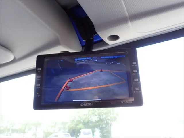 いすゞ エルフ 2RG-NMR88AN(2WD)の写真21