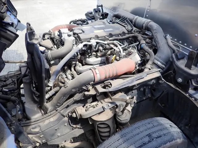 いすゞ エルフ 2RG-NMR88AN(2WD)の写真25