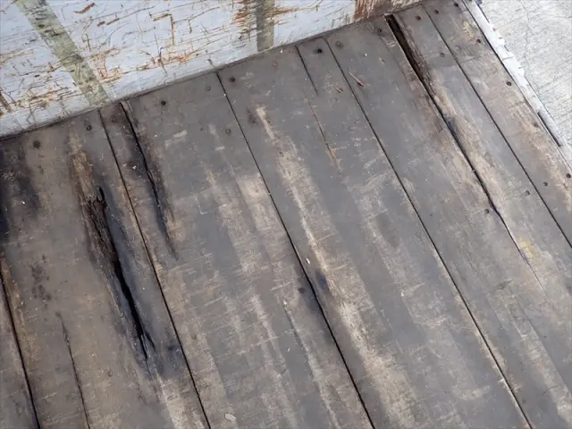 いすゞ ギガ QKG-CYJ77B(8x4)の写真16