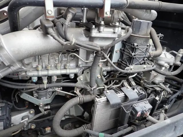 いすゞ ギガ QKG-CYJ77B(8x4)の写真32