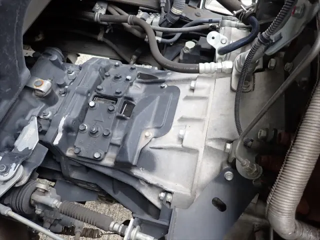 いすゞ ギガ QKG-CYJ77B(8x4)の写真34