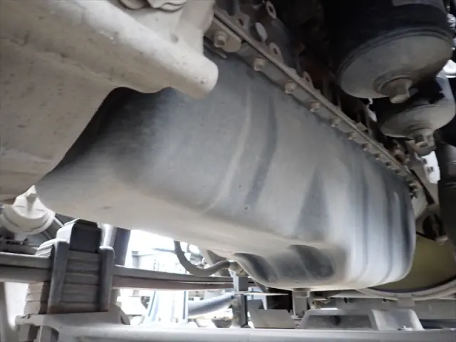 いすゞ ギガ QKG-CYJ77B(8x4)の写真35