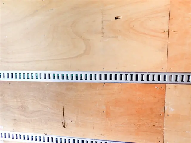 いすゞ エルフ 2RG-NLR88AN(2WD)の写真10