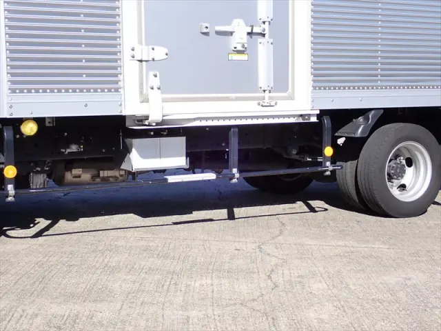 いすゞ エルフ 2RG-NLR88AN(2WD)の写真21