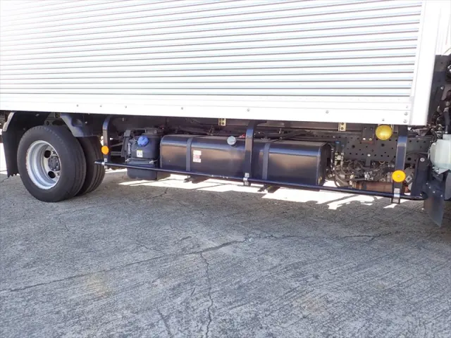 いすゞ エルフ 2RG-NLR88AN(2WD)の写真25