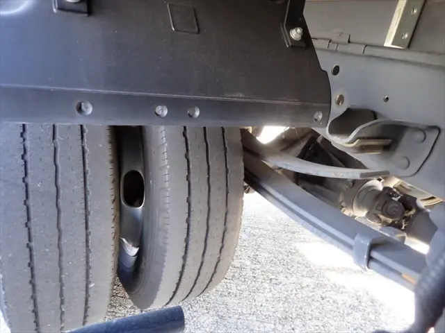 いすゞ エルフ 2RG-NLR88AN(2WD)の写真30