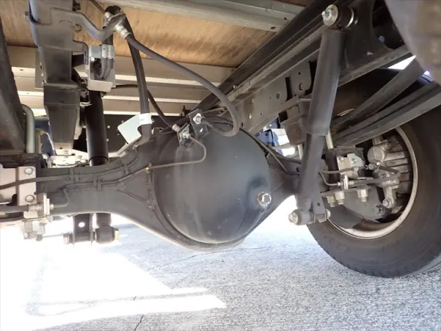 いすゞ エルフ 2RG-NLR88AN(2WD)の写真34