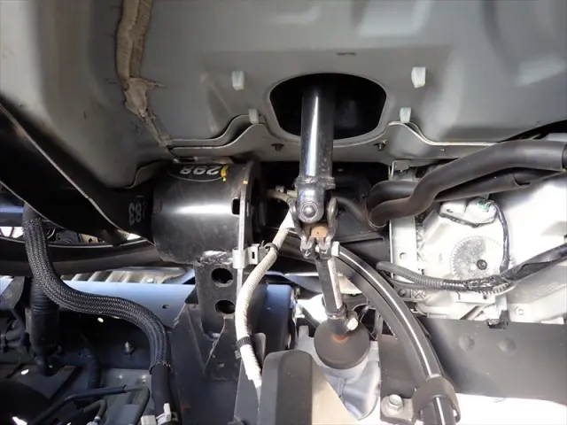 いすゞ エルフ 2RG-NLR88AN(2WD)の写真43