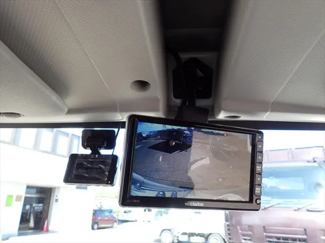 いすゞ エルフ 2RG-NLR88AN(2WD)の写真47