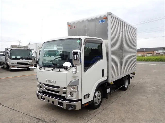 いすゞ エルフ 2RG-NLR88AN(2WD)の写真1